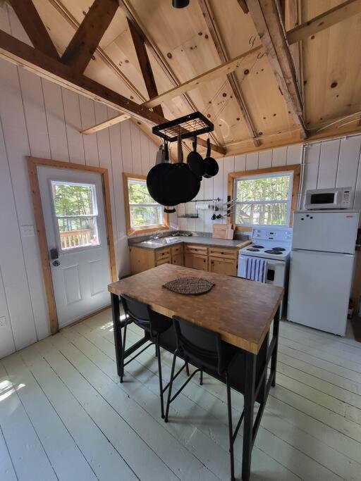 Leland'S Lakehouse Wolfville Eksteriør billede
